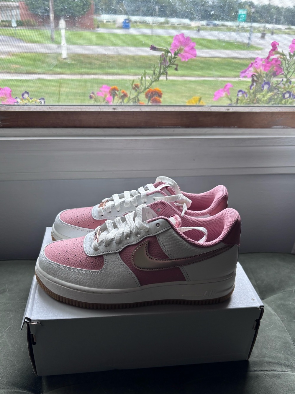 Nike Women’s Pink and White Low-Top Sneakers - NWT AIR FORCE 1s